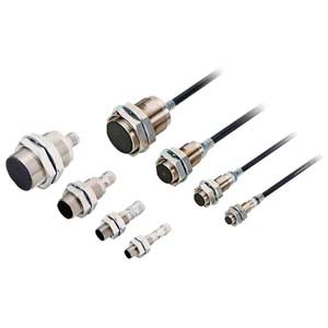 Cảm biến tiệm cận Omron E2E-X4B1D12-M1