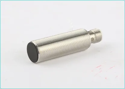 Ảnh của Cảm biến tiệm cận F&C Sensor FSCU1805-P/D R2M