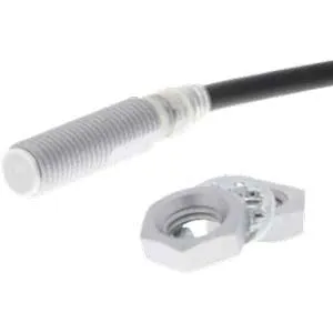 Ảnh của Cảm biến tiệm cận Omron E2EQ-X3D28 5M