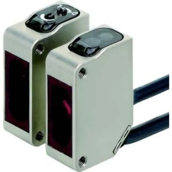 Ảnh của Cảm biến quang điện Omron E3ZM-T83H 2M