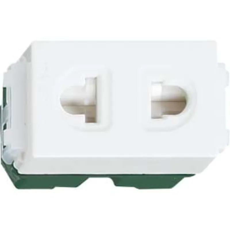 Ảnh của Hạt Ổ Cắm Panasonic WEV1081SW - Nhựa Resin Cao Cấp, Có Màn Che An Toàn