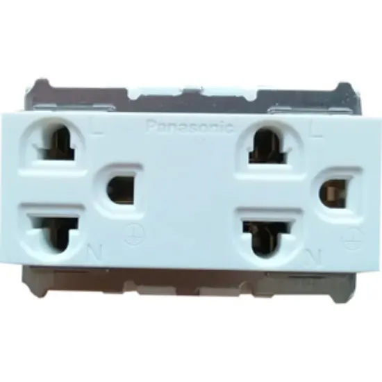 Ảnh của Ổ cắm đơn Panasonic WNG159237W - Ổ cắm đa năng 3 chấu WN Series